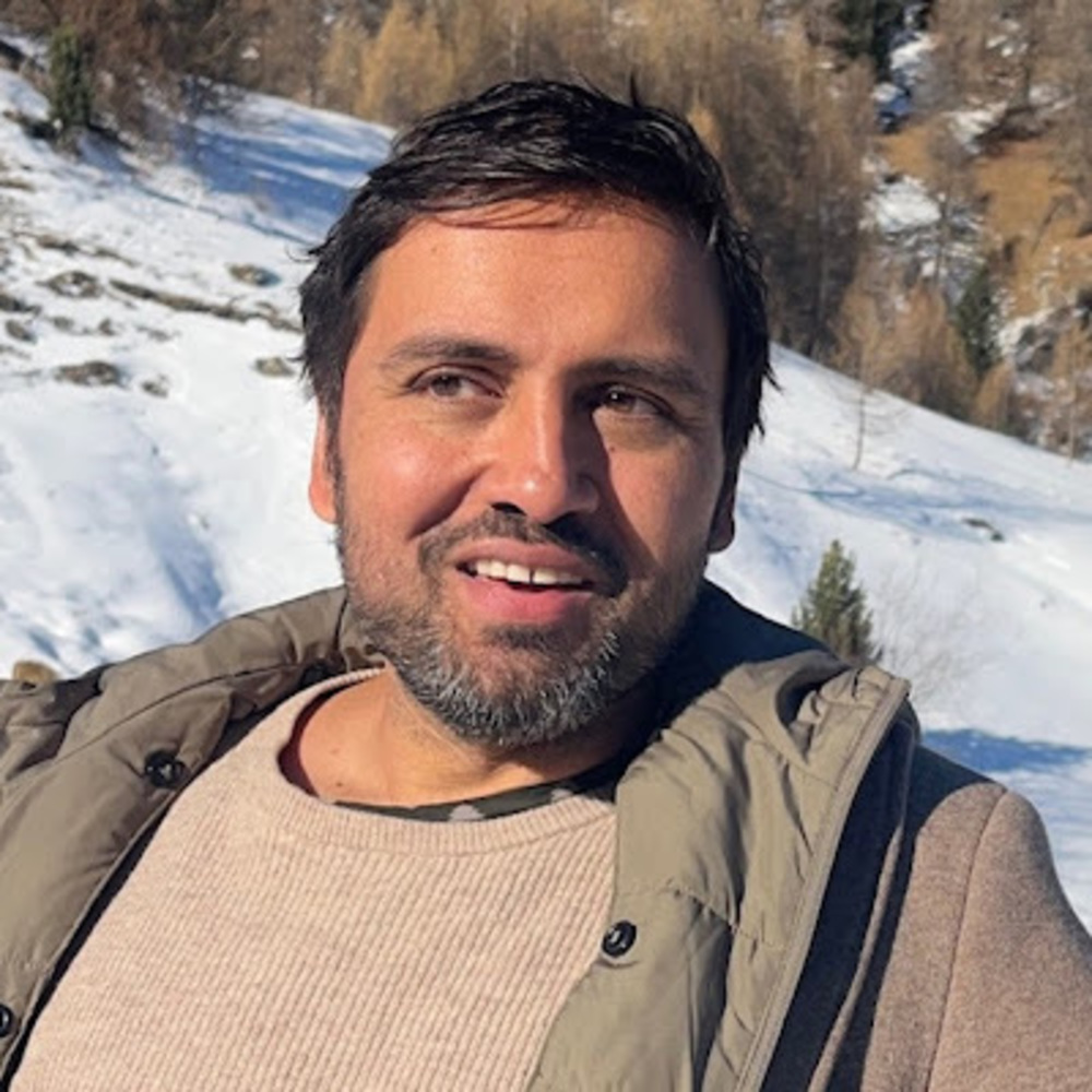 Meet your Posher, Amar